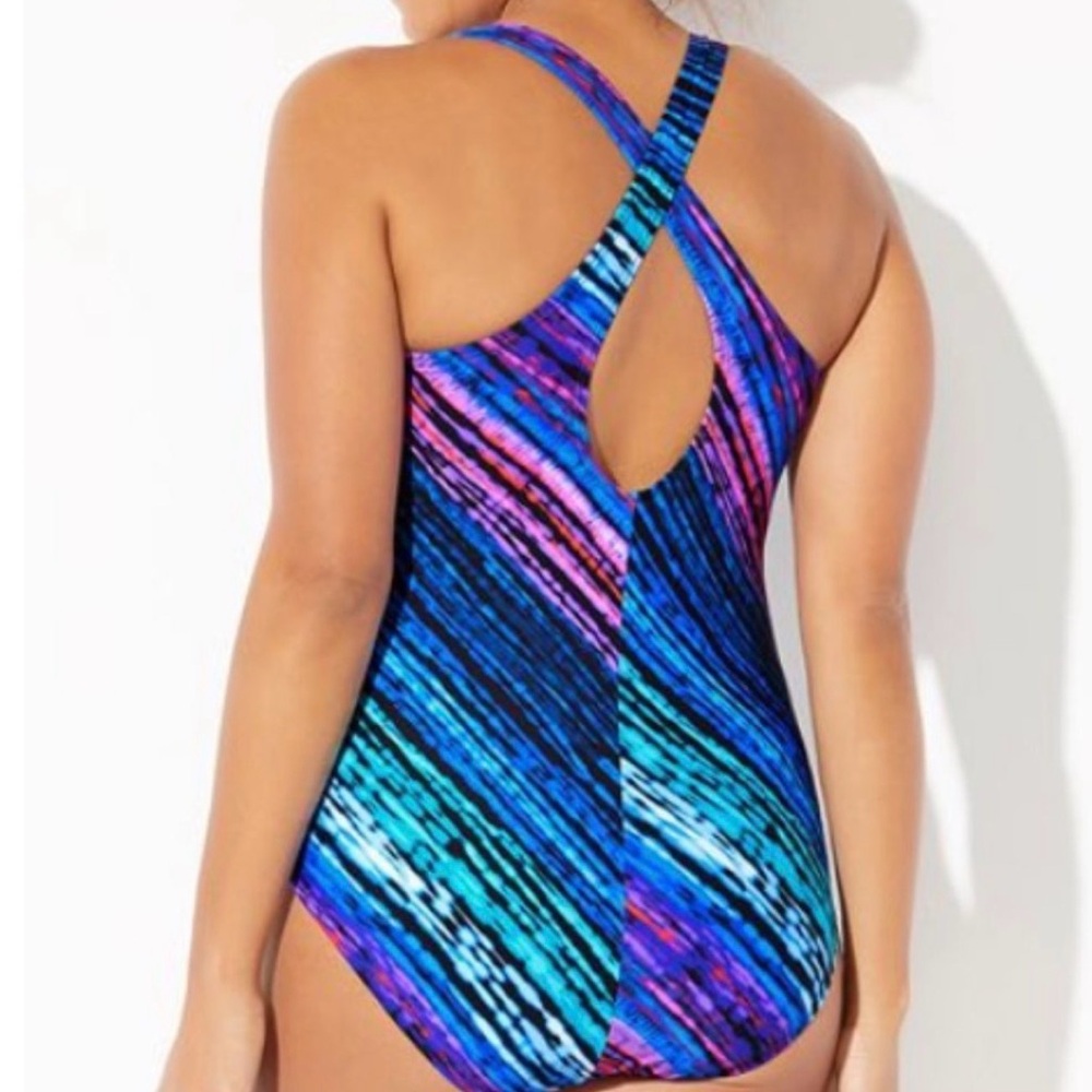 Nwt Swimsuits For All Crossback Sport Size 14 
One Piece chlorine resistant - Picture 2 of 4